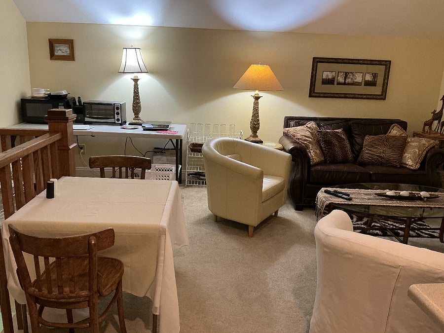 Table, Chairs and Appliances