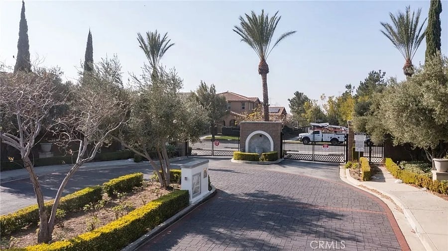 Furnished Finder property 362620_1 photo 25