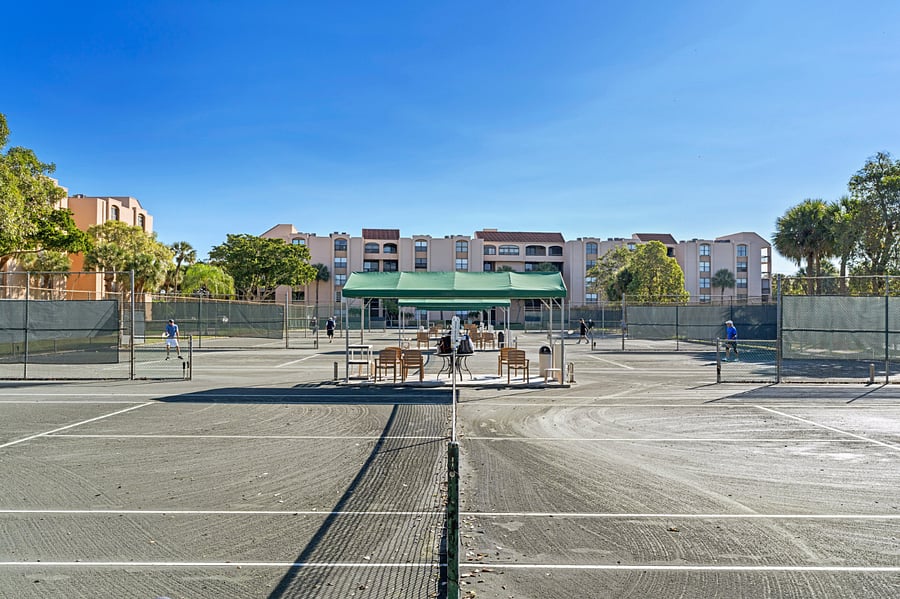 Clay tennis courts