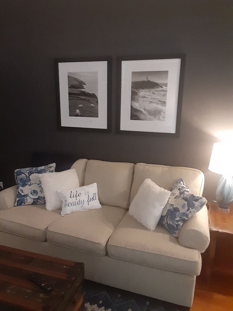 Family room, with 55'' flat screen TV