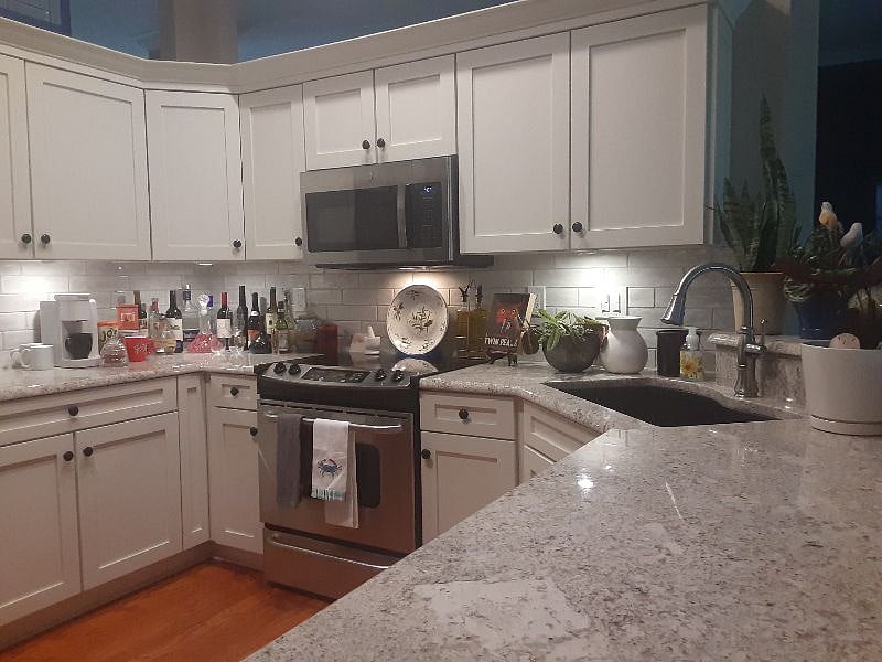 Full kitchen recently remodeled. All new, including premium granite counter tops, new microwave, new refrigerator, new dishwasher. All available for your use.