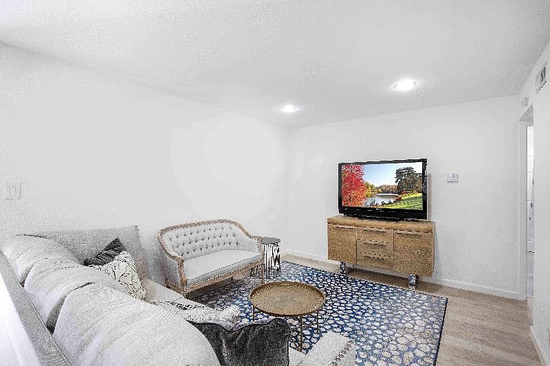 Furnished Finder property 363141_1 photo 5