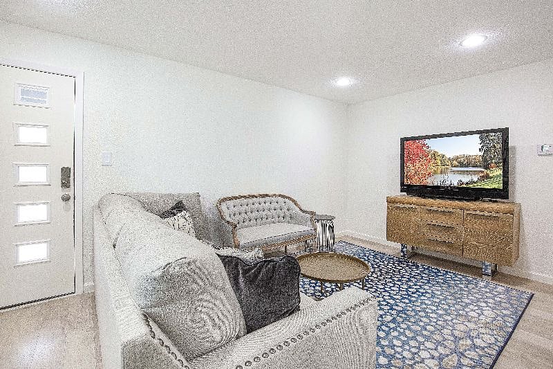 Furnished Finder property 363141_1 photo 8