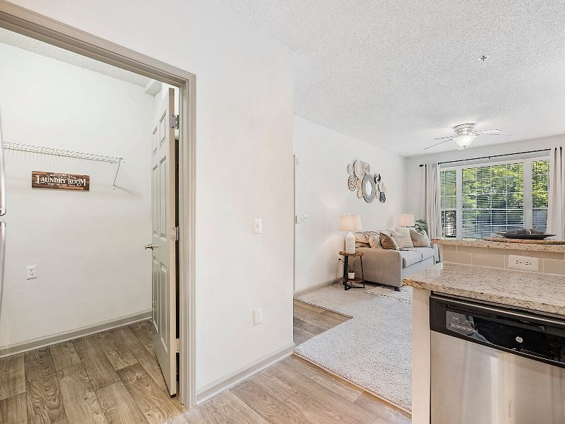 Furnished Finder property 363247_2 photo 16