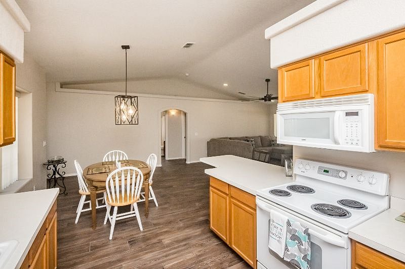 Furnished Finder property 363395_1 photo 11