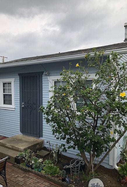 Guesthouse is located behind gate with private front and back doors.Front door has keyless entry lock.