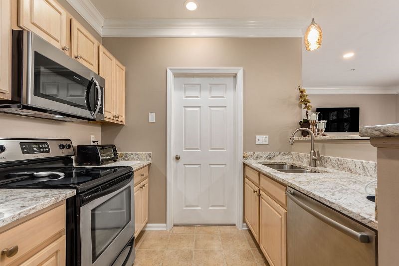 Furnished Finder property 363735_1 photo 7