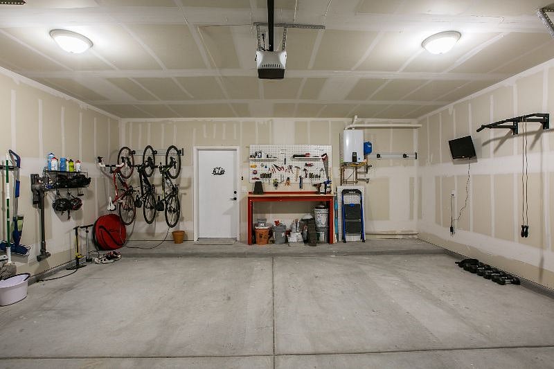 2 Car Garage with workshop 