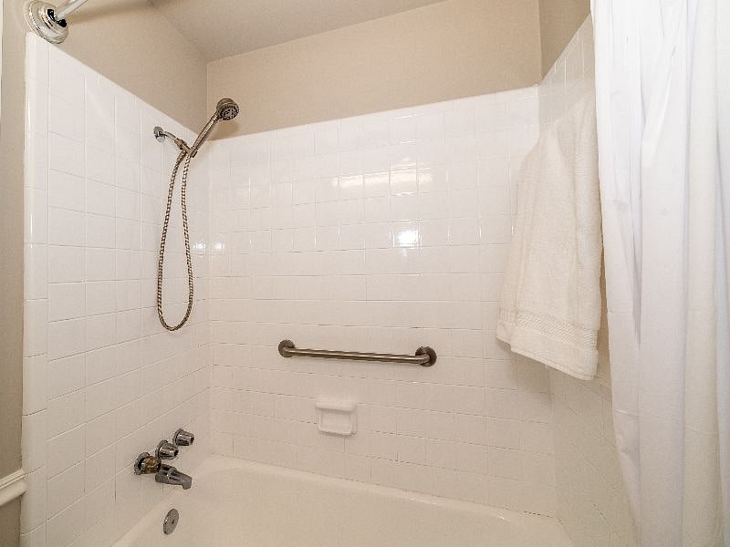 Furnished Finder property 363883_1 photo 8