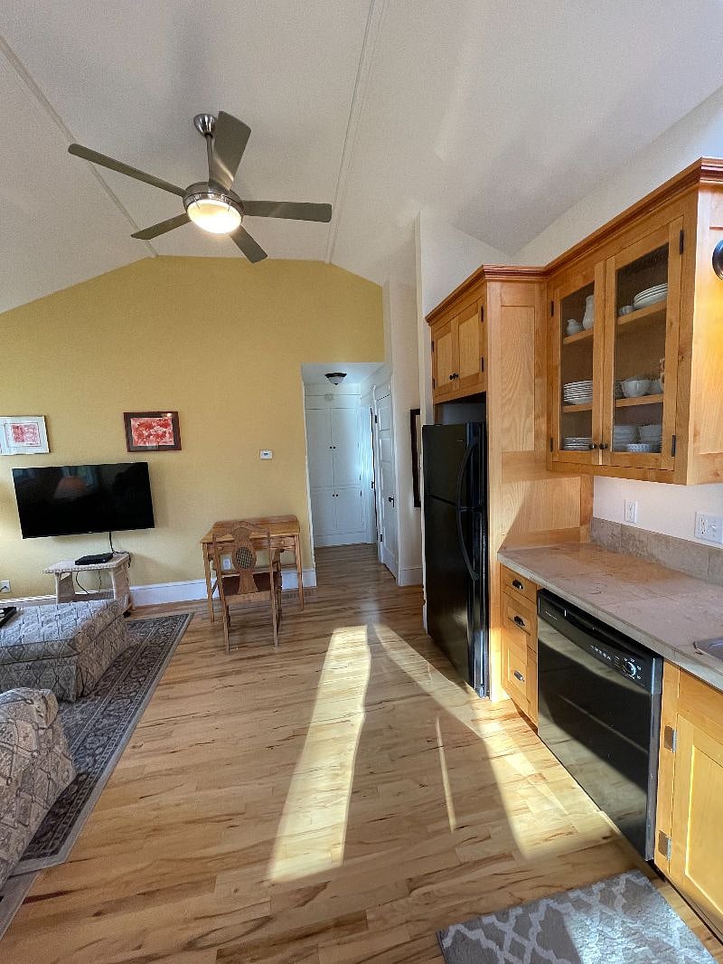 Furnished Finder property 363928_1 photo 12