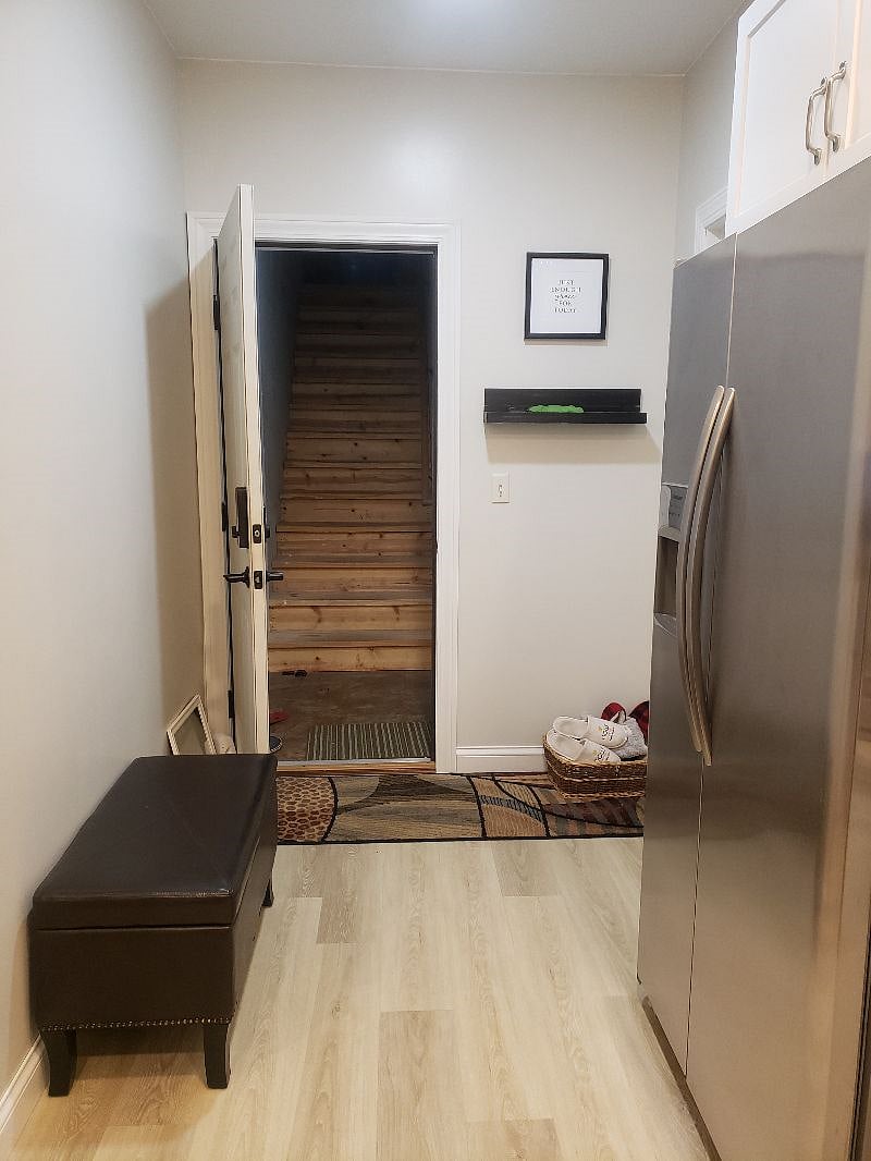 Private entrance 