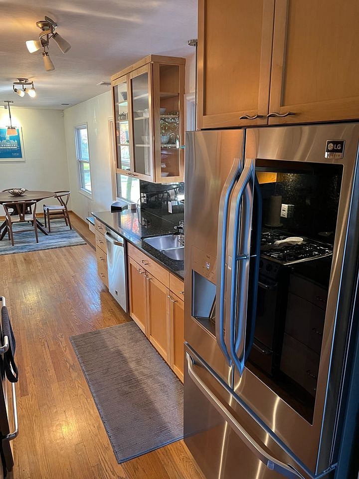 Furnished Finder property 364239_1 photo 6