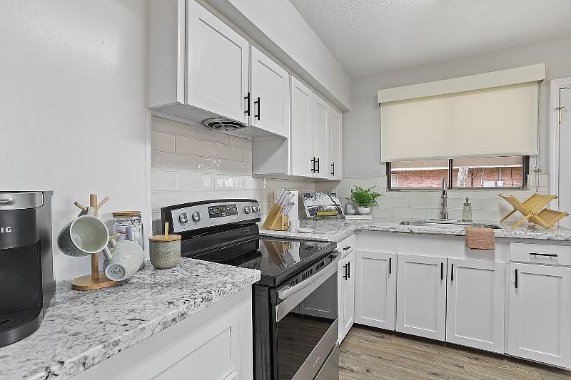 Furnished Finder property 364251_1 photo 13