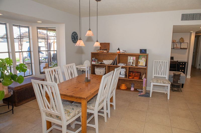 Furnished Finder property 364343_2 photo 8