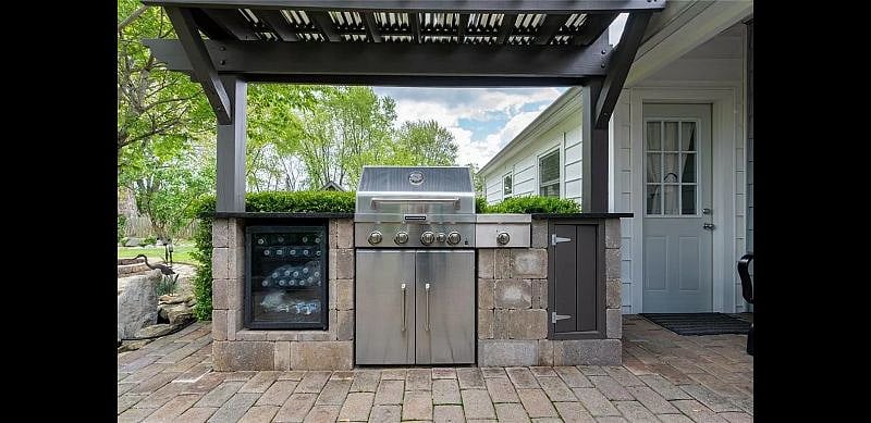 view of your Suite entry door.
Feel free to use the grill