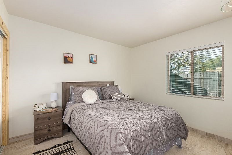 Second bedroom B