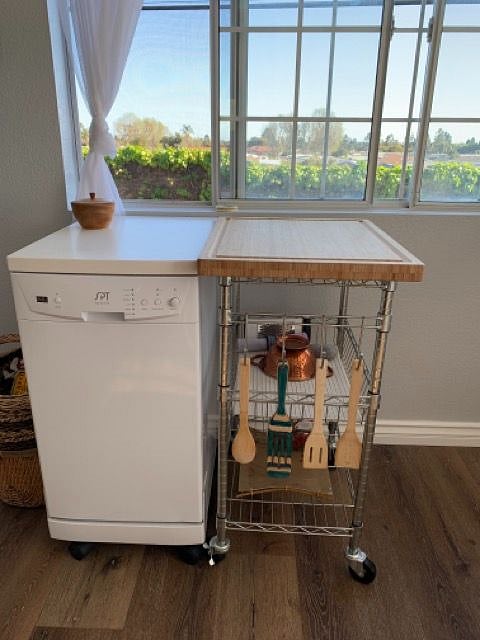 Furnished Finder property 364873_1 photo 3
