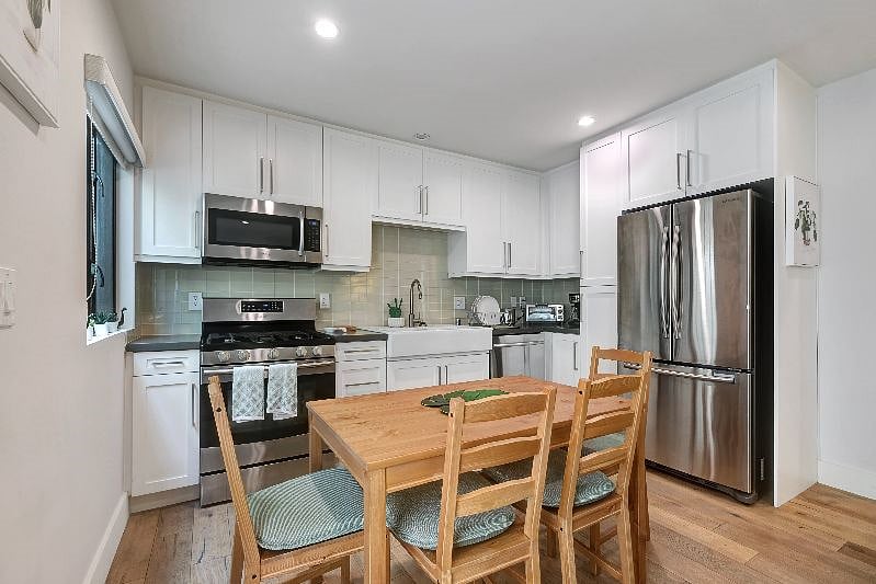 Furnished Finder property 364912_1 photo 17