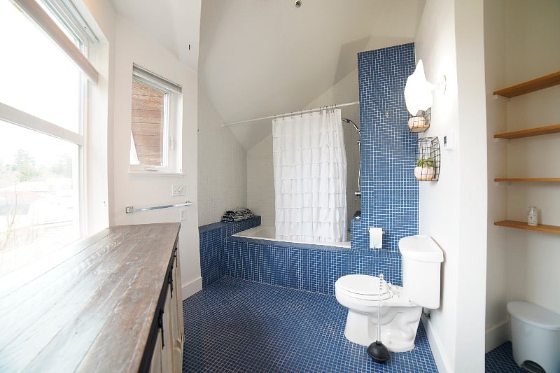 Shower deep tub combo
