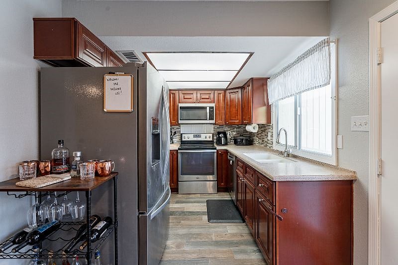 Furnished Finder property 365181_1 photo 6