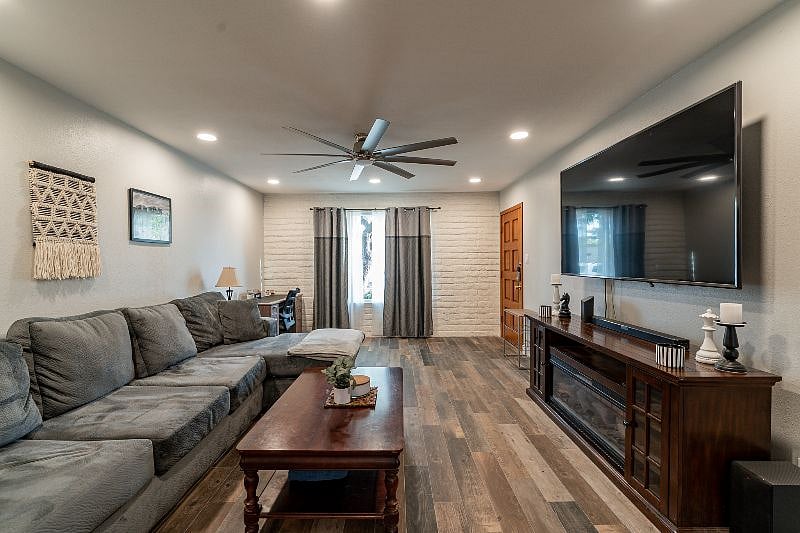Furnished Finder property 365181_1 photo 4