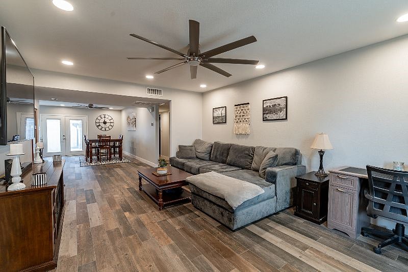Furnished Finder property 365181_1 photo 3