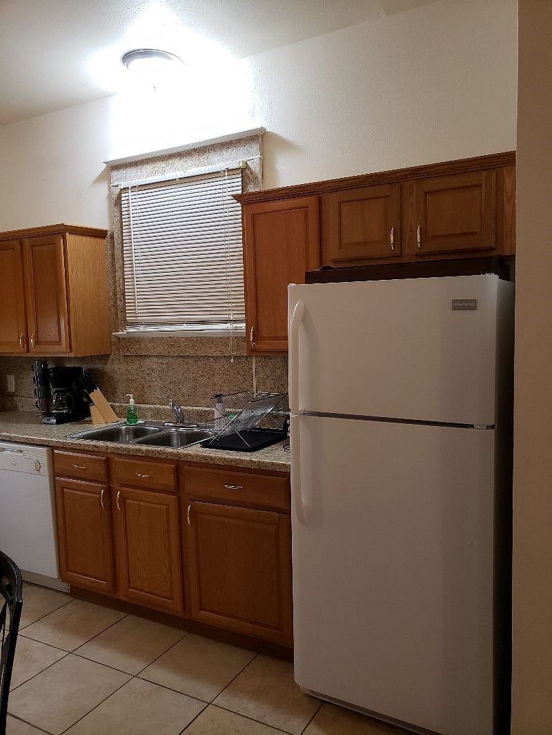 Furnished Finder property 365182_1 photo 4