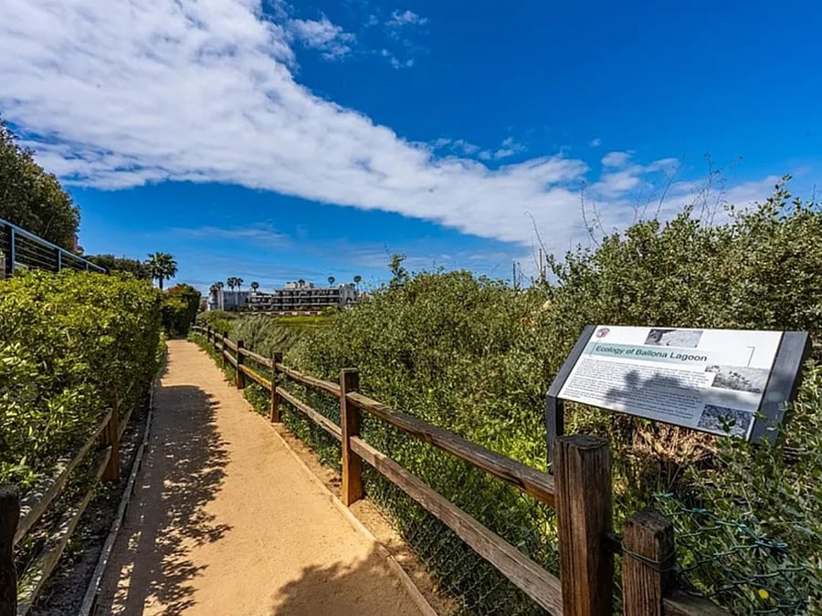 Furnished Finder property 365201_1 photo 10