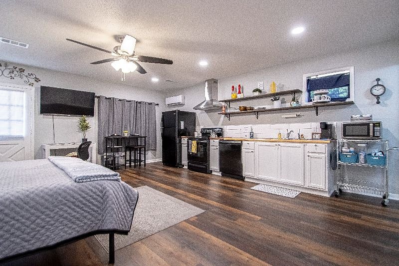 Furnished Finder property 365324_1 photo 6