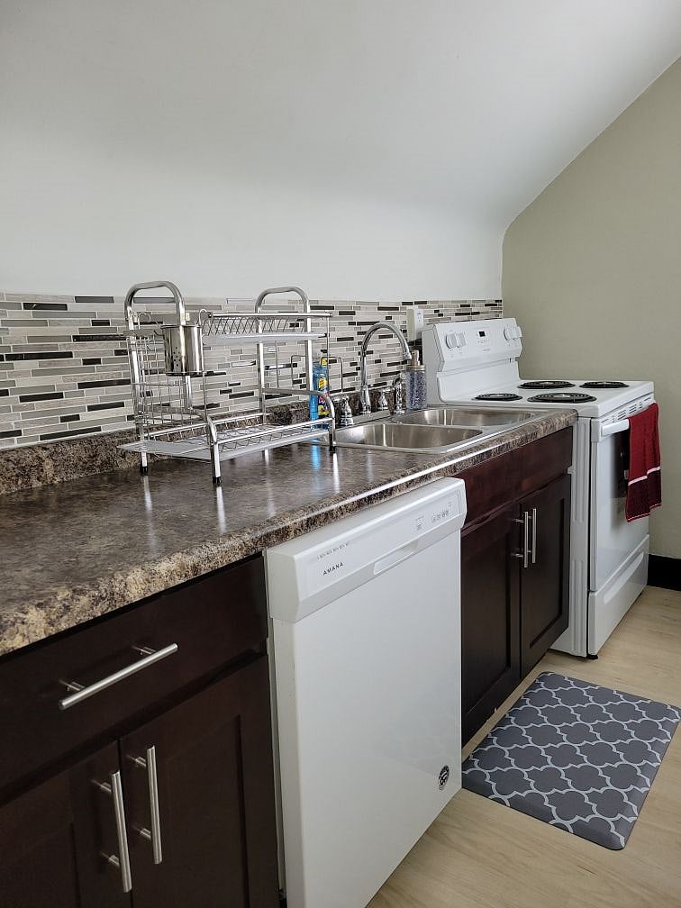 Furnished Finder property 365367_1 photo 11