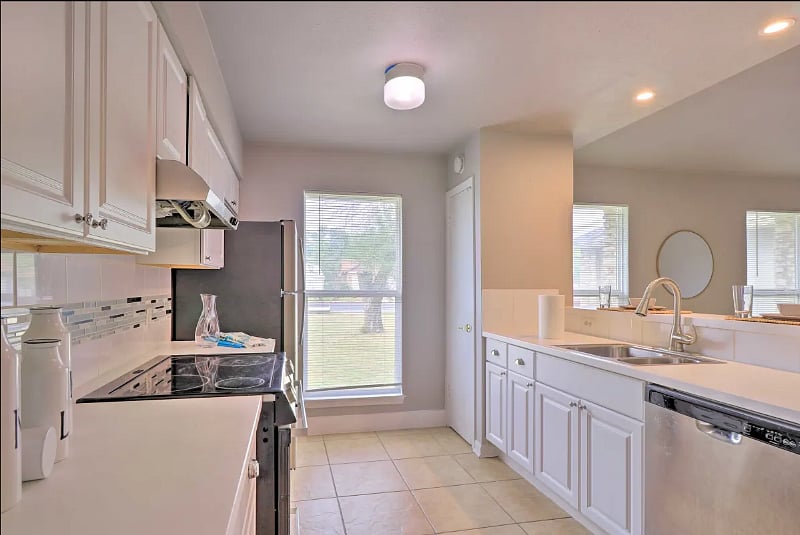 Furnished Finder property 365470_1 photo 5
