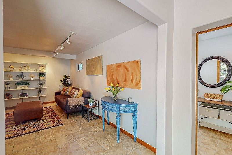 Furnished Finder property 365471_1 photo 14