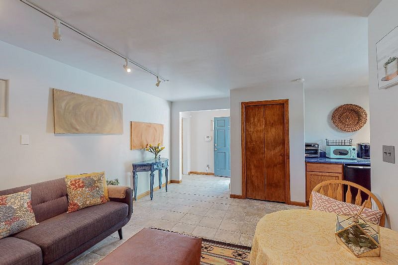Furnished Finder property 365471_1 photo 18