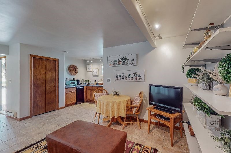Furnished Finder property 365471_1 photo 21