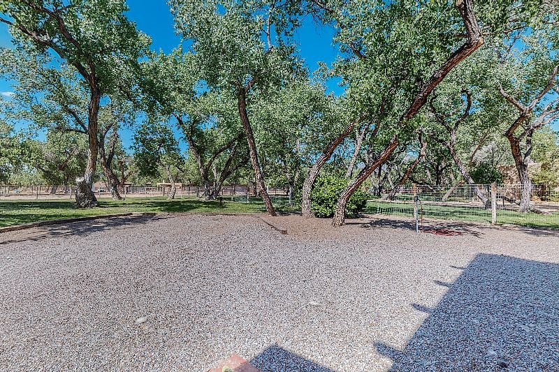 Furnished Finder property 365471_1 photo 37