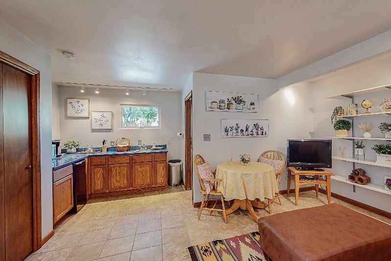 Furnished Finder property 365471_1 photo 24