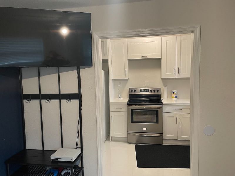 Furnished Finder property 365486_1 photo 11