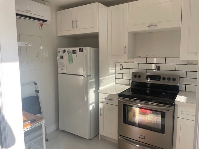 Furnished Finder property 365486_1 photo 13