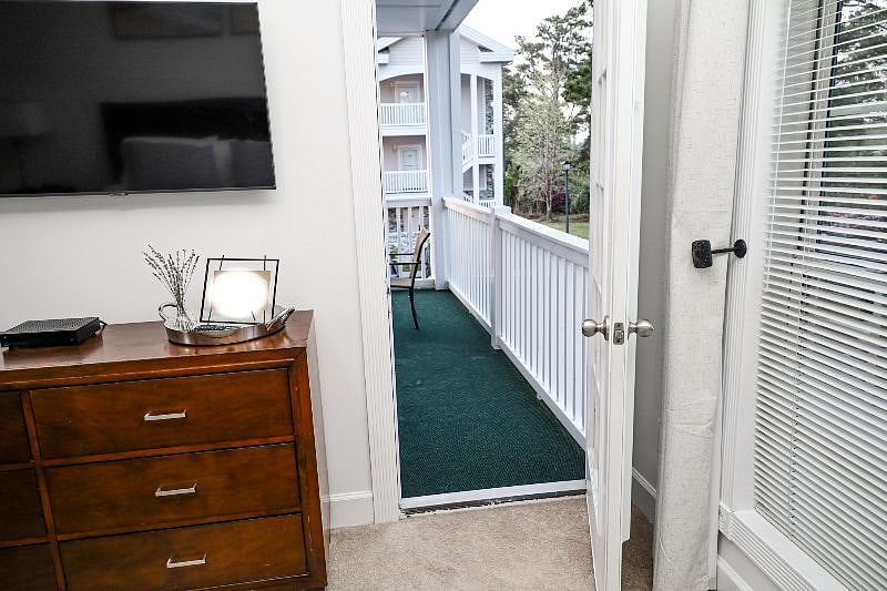Master Bedroom: access to outside balcony