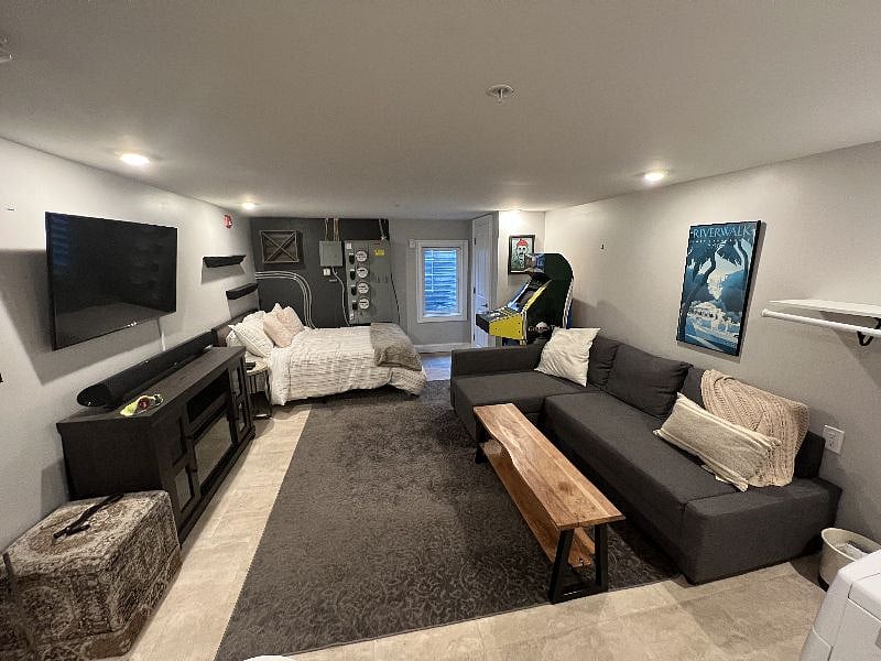 Furnished Finder property 365608_1 photo 15