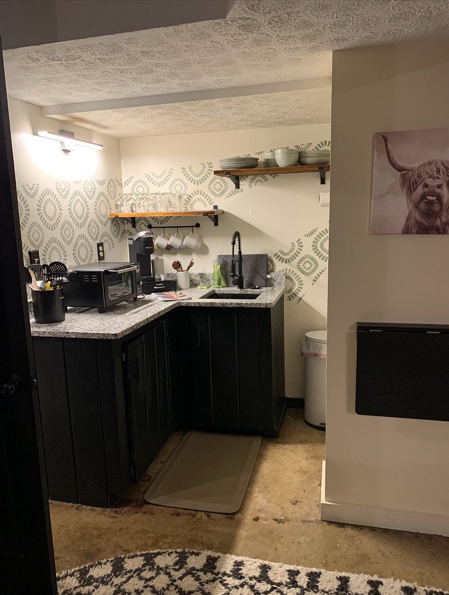 Furnished Finder property 365782_1 photo 3