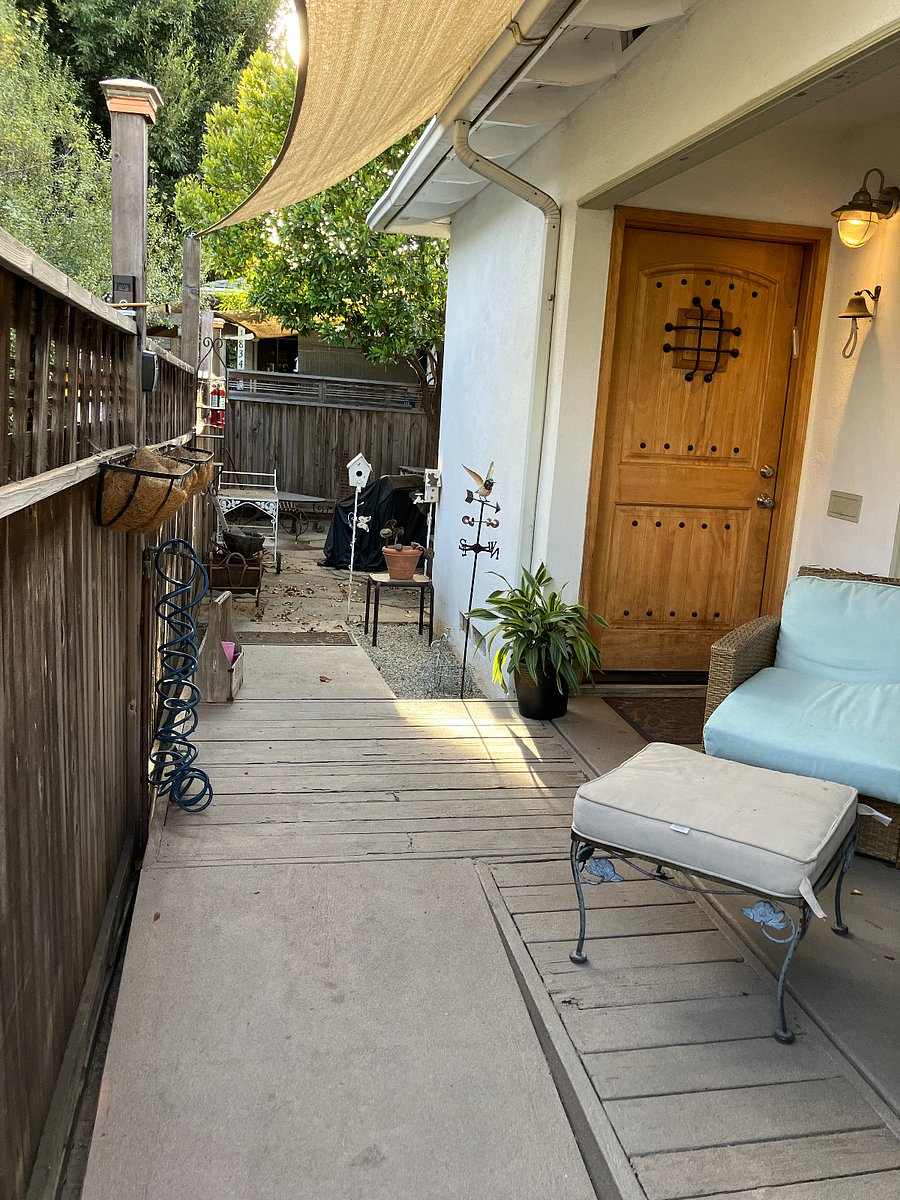 Furnished Finder property 365791_2 photo 22