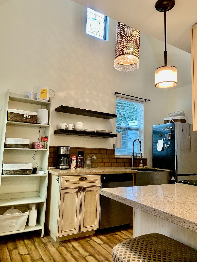 Furnished Finder property 365806_2 photo 4