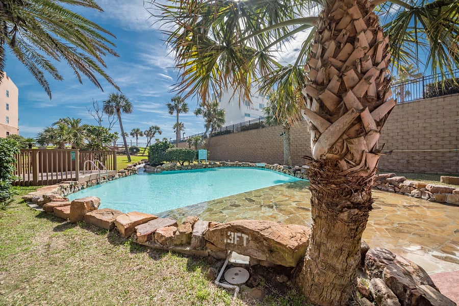Furnished Finder property 365851_13 photo 23