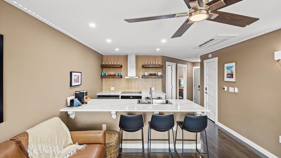 Furnished Finder property 365851_13 photo 4