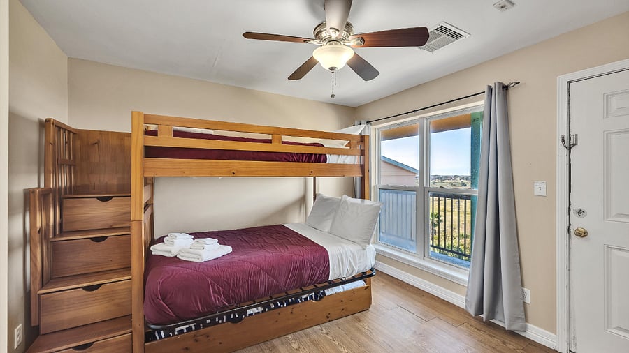 Furnished Finder property 365851_16 photo 22