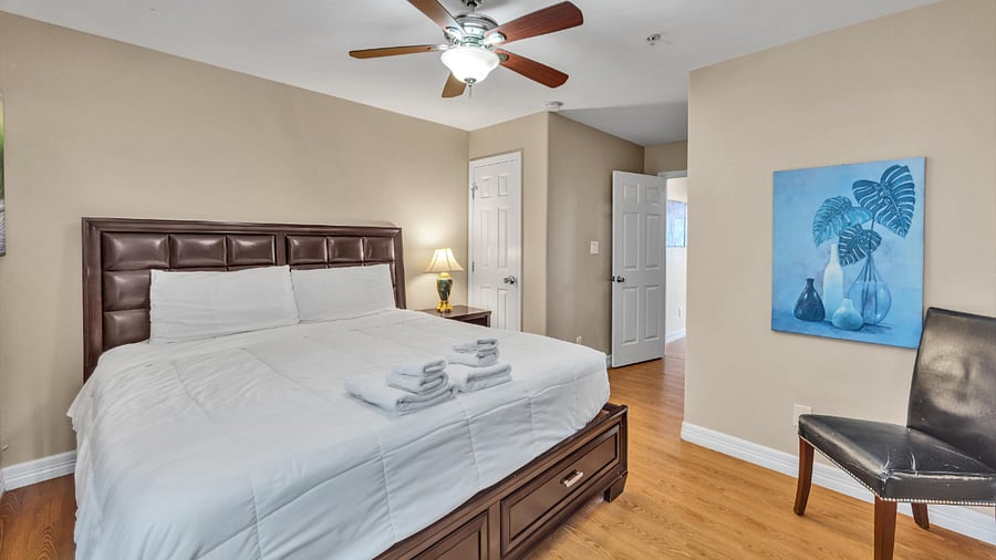 Furnished Finder property 365851_16 photo 25