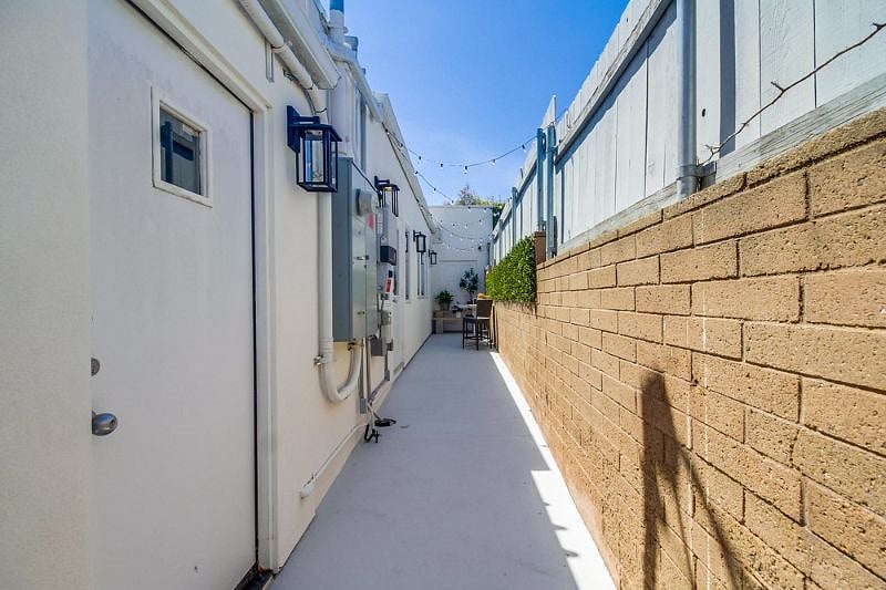 Furnished Finder property 365878_1 photo 4