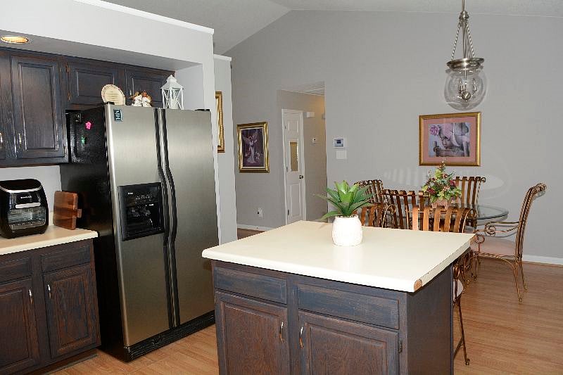 Furnished Finder property 366001_1 photo 15