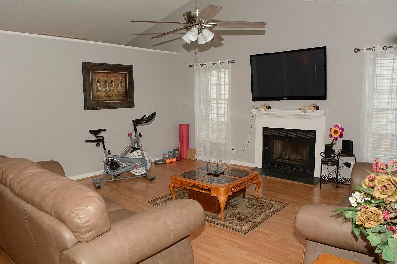 Furnished Finder property 366001_2 photo 10